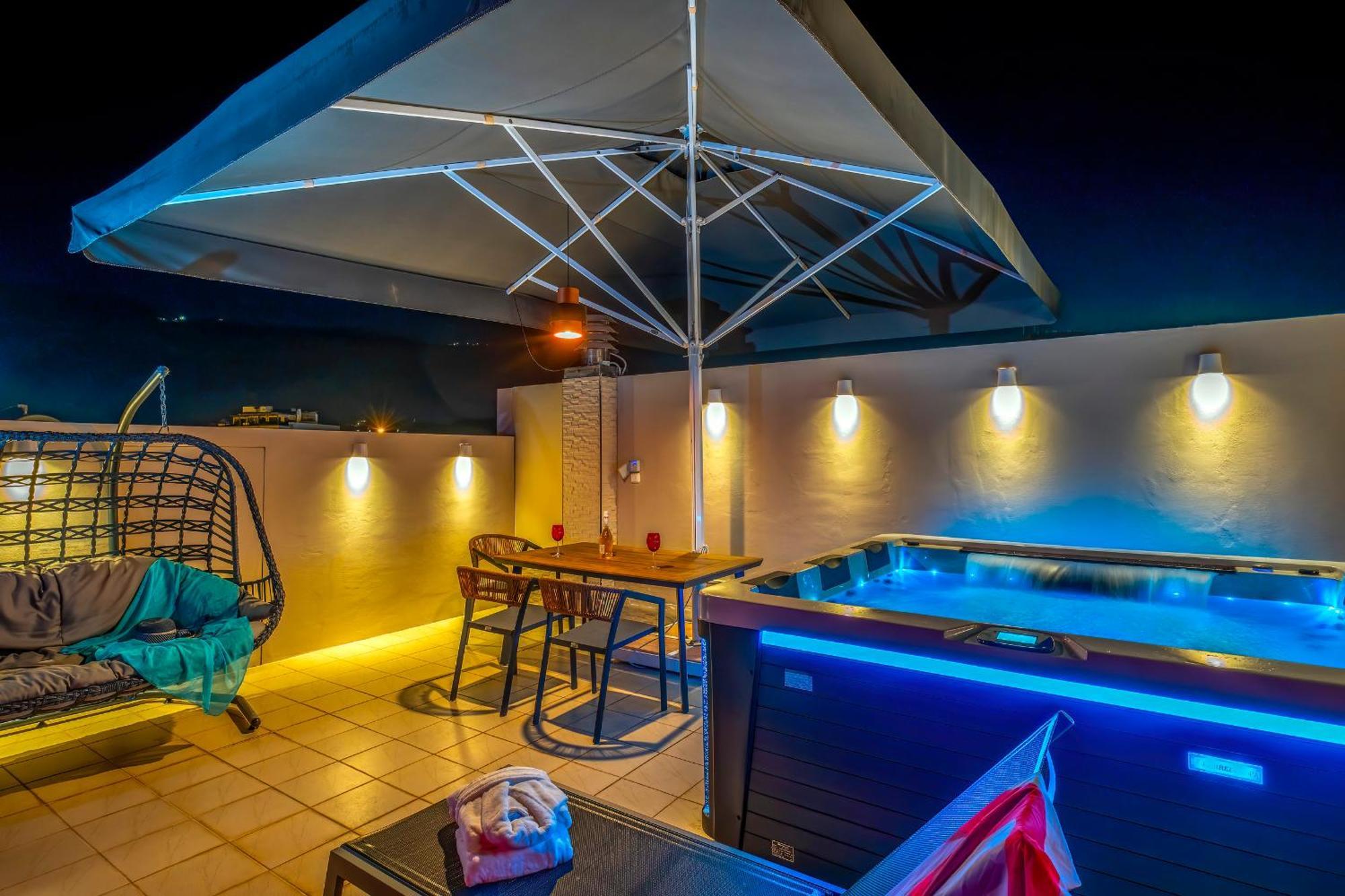 Delight Luxury Residences - 수다 객실 사진